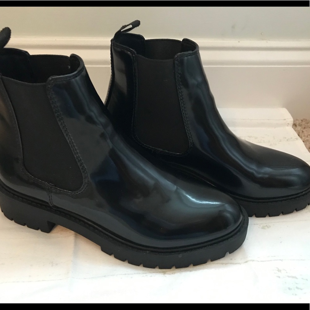 Steve Madden Black Boots